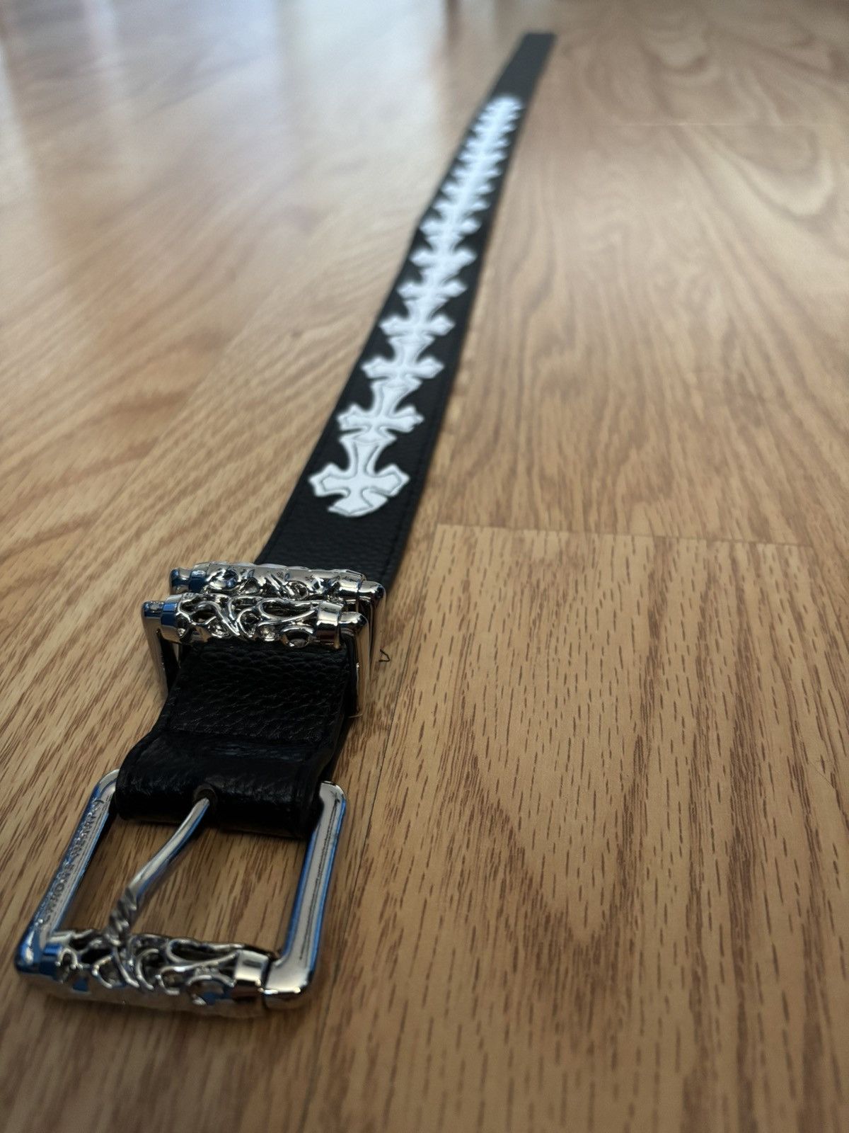Other Nice black belt with beautiful white crosses on it Size 34 - 4 Thumbnail