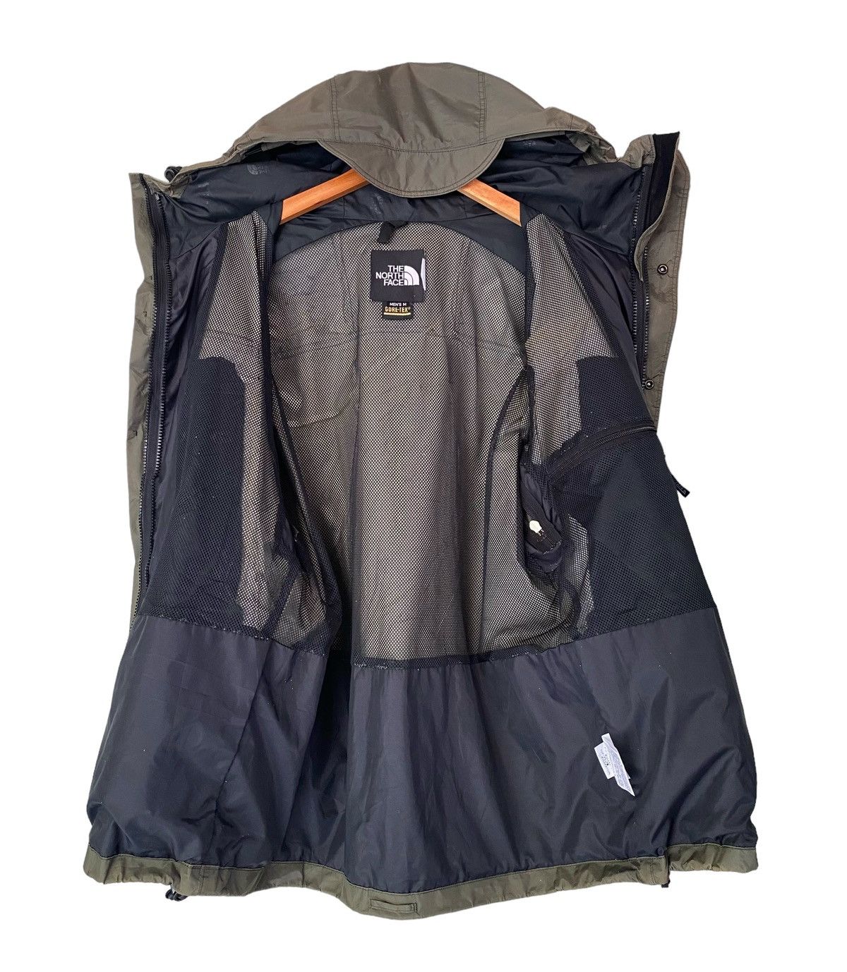 The North Face THE NORTH FACE Gore-Tex Hoodie Jacket (M) Size US M / EU 48-50 / 2 - 10 Thumbnail