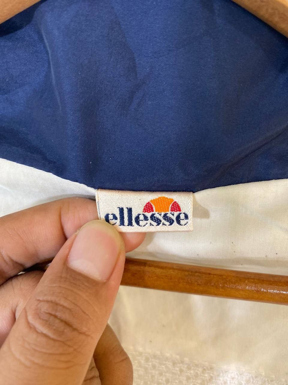 Ellesse vintage ellesse light jacket embroided logo Size US XL / EU 56 / 4 - 9 Thumbnail