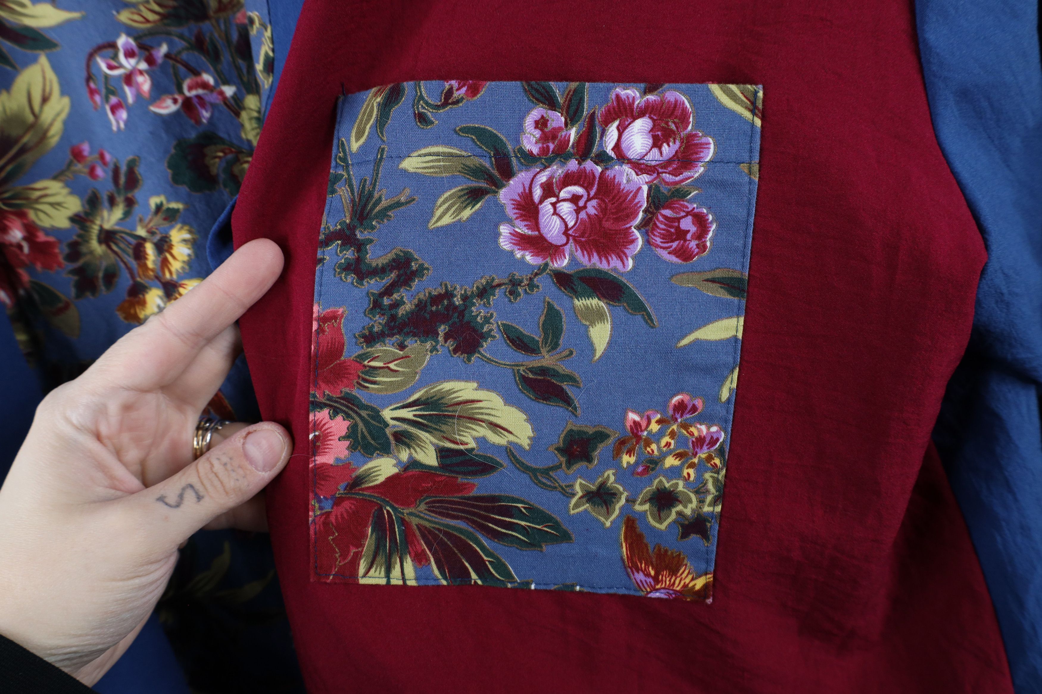 Vintage Vintage 90s Streetwear Western Flower Button Shirt USA Size M / US 6-8 / IT 42-44 - 4 Thumbnail