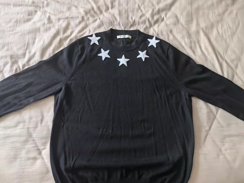 Givenchy Givenchy ⭐️Knitted sweater/top, size small Size US S / EU 44-46 / 1 - 1 Thumbnail