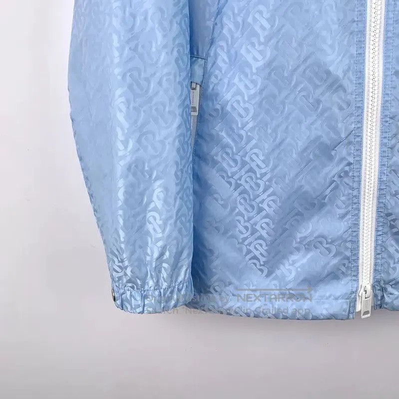 Burberry Burberry Light Blue Nylon Women's Jacket. Size M / US 6-8 / IT 42-44 - 3 Thumbnail