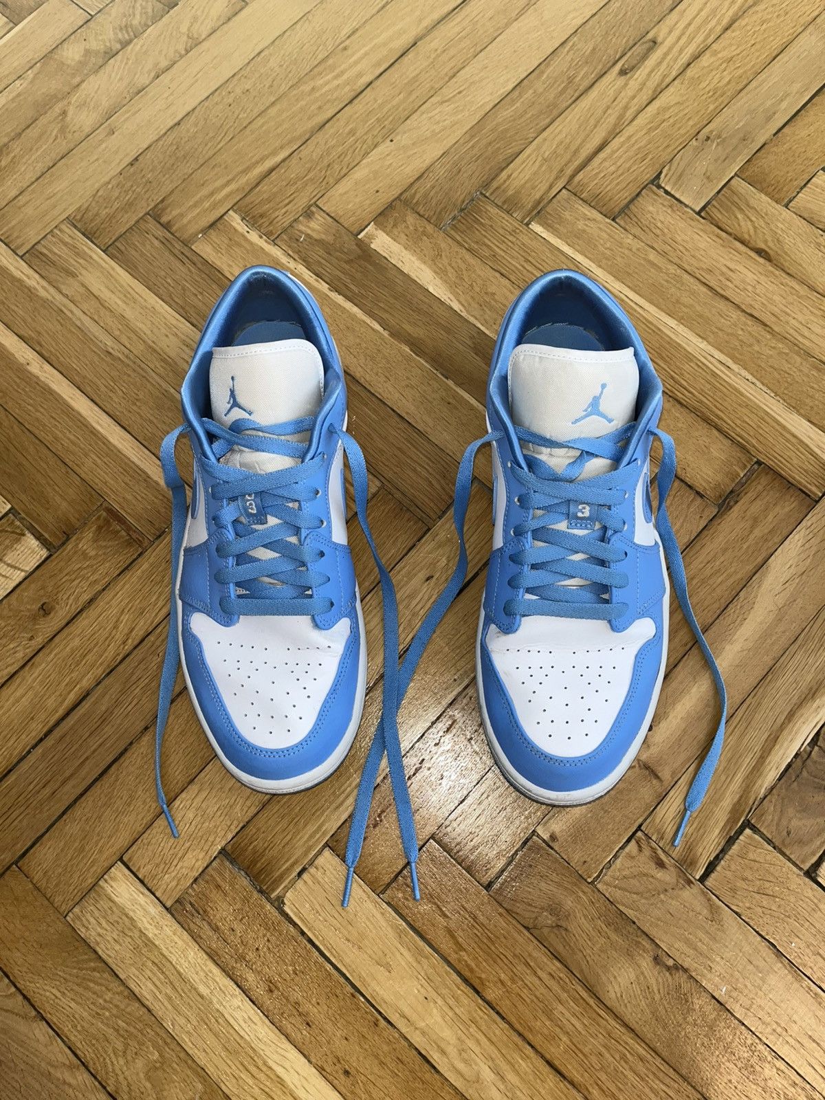 Nike Jordan 1 Unc Size US 9.5 / EU 42-43 - 9 Thumbnail