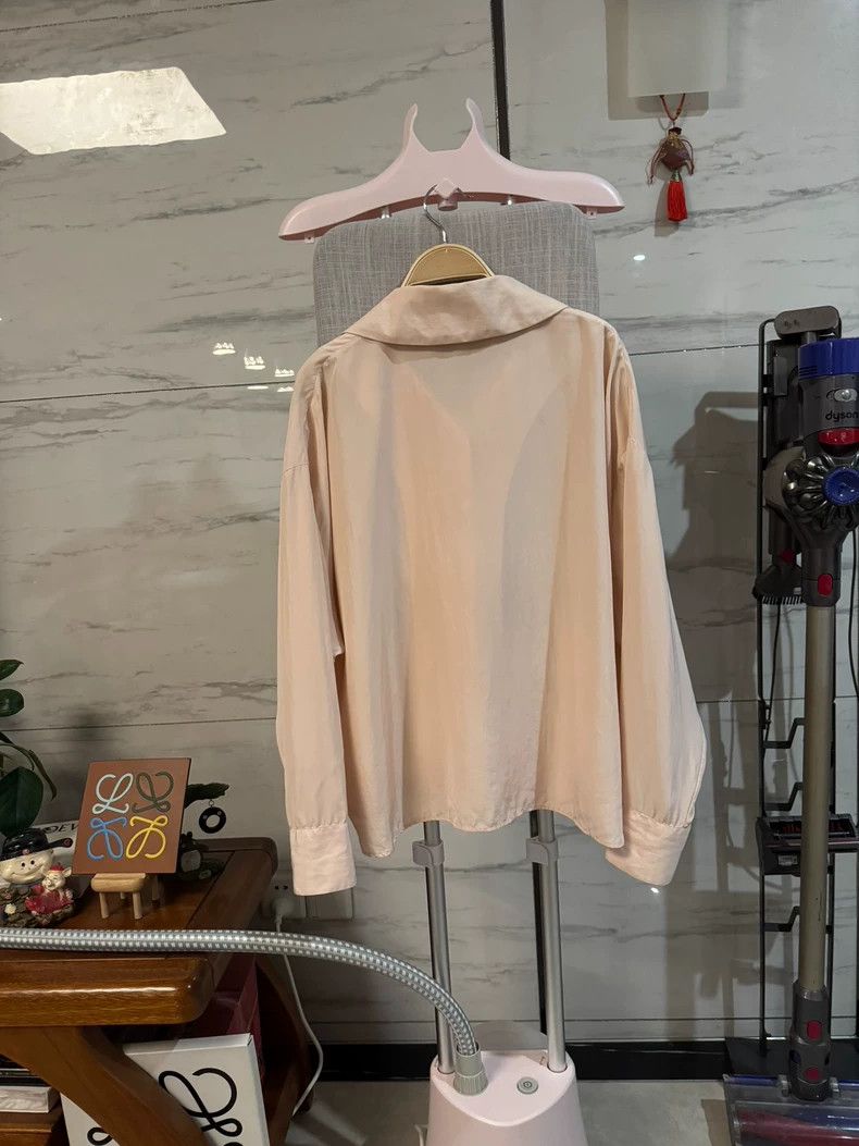 Loewe Loewe size 36 Mulberry silk shirt coat Size M / US 6-8 / IT 42-44 - 2 Thumbnail