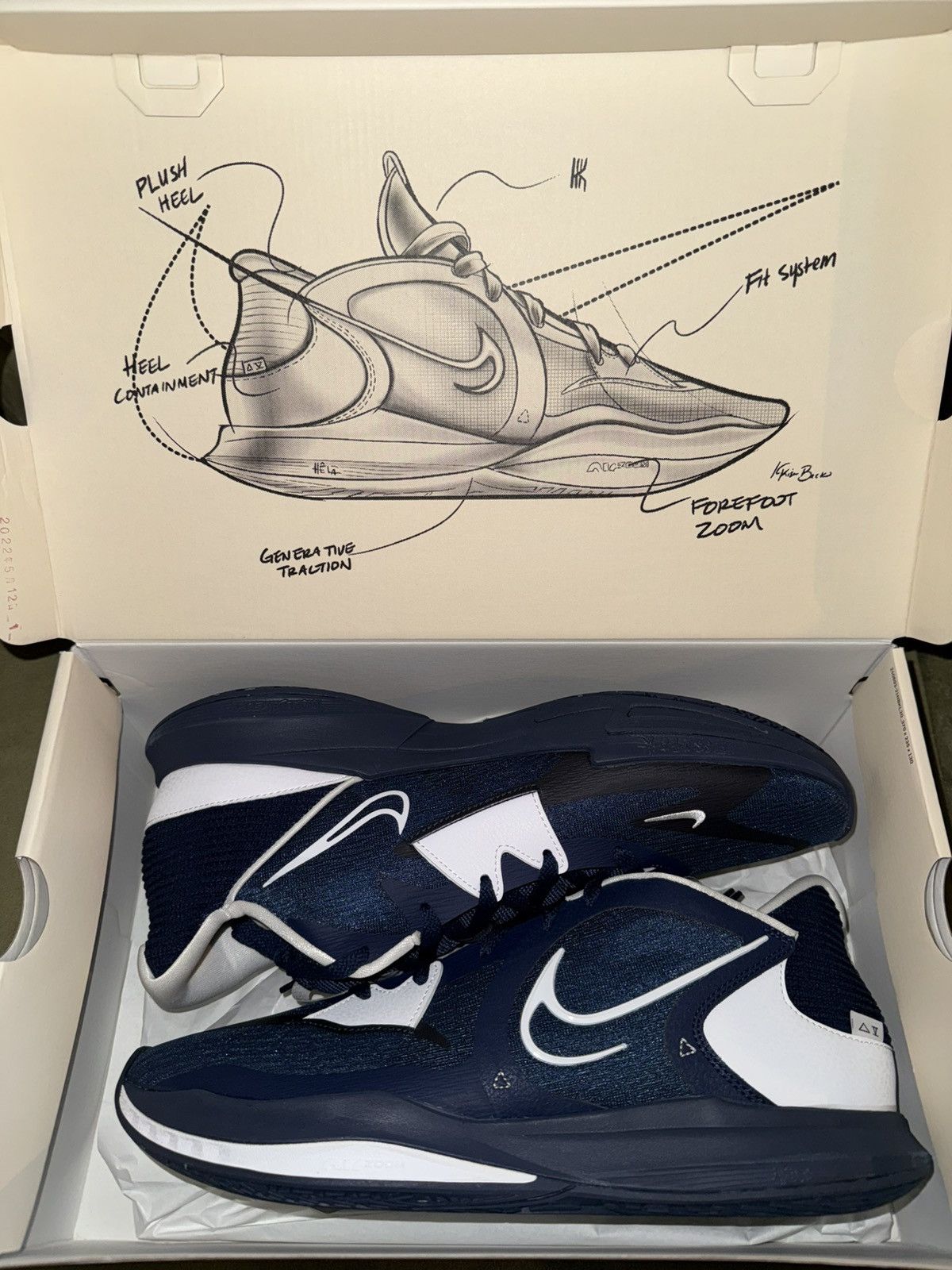 Nike Nike Kyrie 5 TB Promo (players only) Midnight Navy, NEW!! Size US 14 / EU 47 - 5 Thumbnail