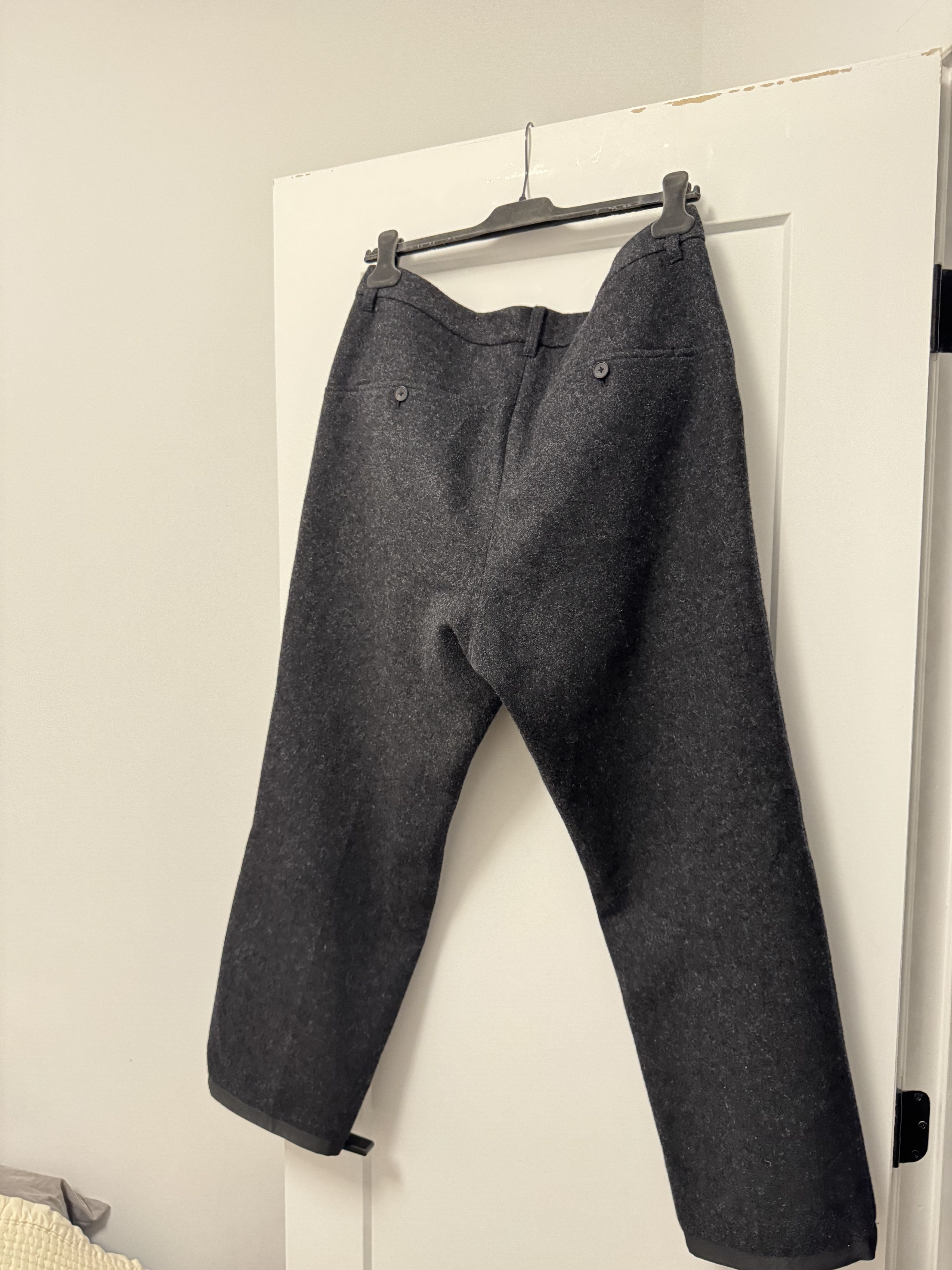 Robert Geller Boiled wool Cropped pants Size US 36 / EU 52 - 14 Thumbnail