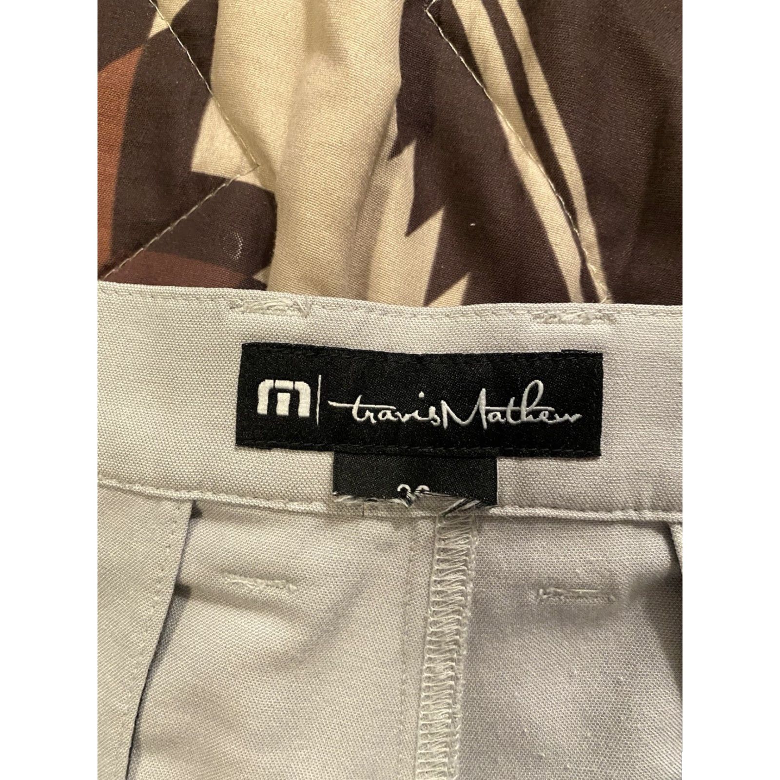 TravisMathew Travis Mathew Shorts Palm Tree Golf Performance Gray 10” Inseam Men’s Size 36 Size US 36 / EU 52 - 5 Thumbnail