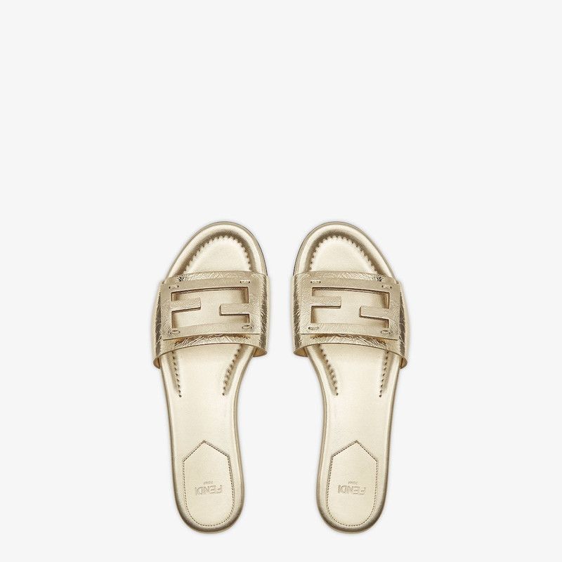 Fendi o1s1wg110426 Baguette in Golden Size US 6 / IT 36 - 4 Thumbnail