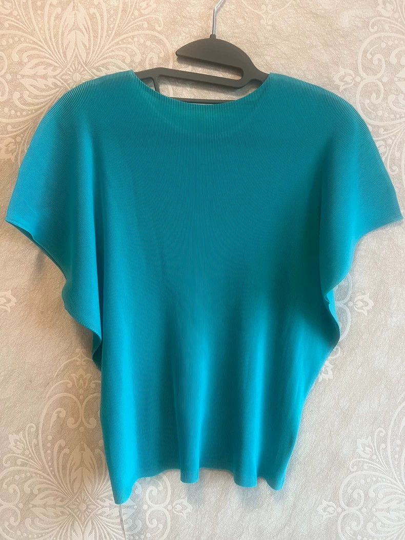 Issey Miyake Issey Miyake size:3 Lake blue close-pleated short-sleeved Size XS / US 0-2 / IT 36-38 - 2 Thumbnail