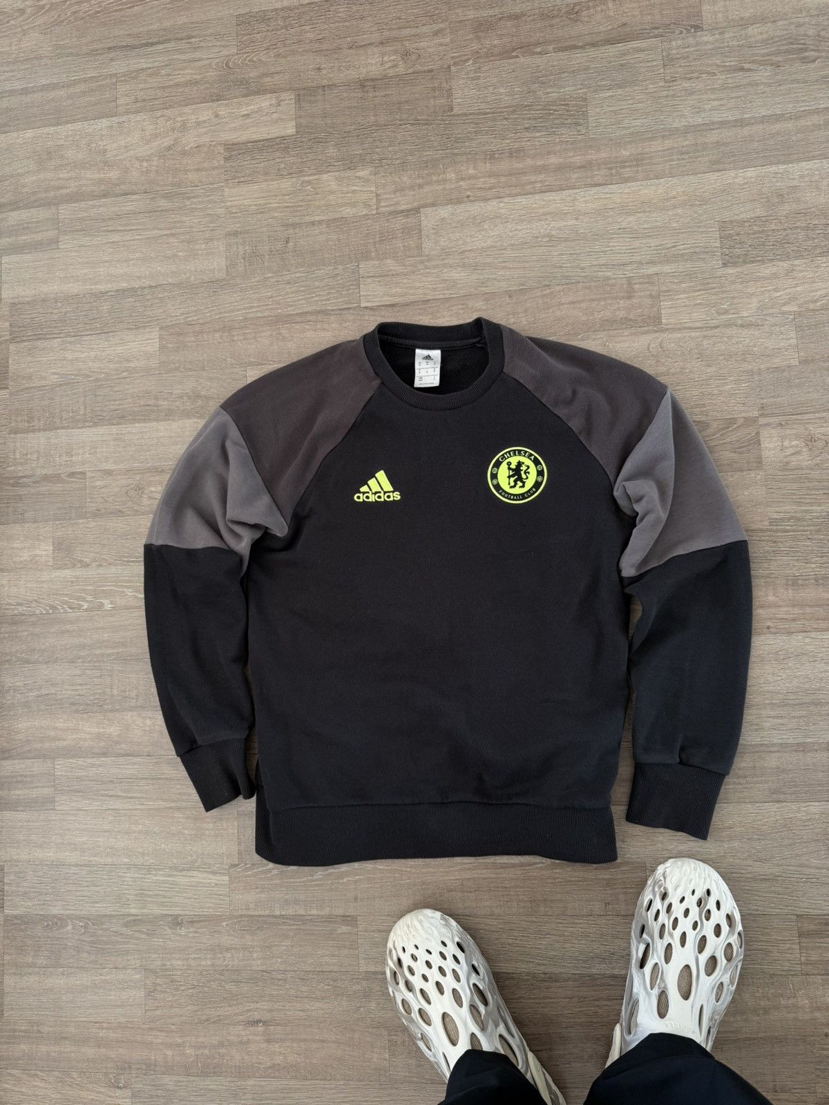 Adidas Adidas Y2K Chelsea London 2016 Soccer Sweatshirt Blokecore Size US M / EU 48-50 / 2 - 5 Thumbnail