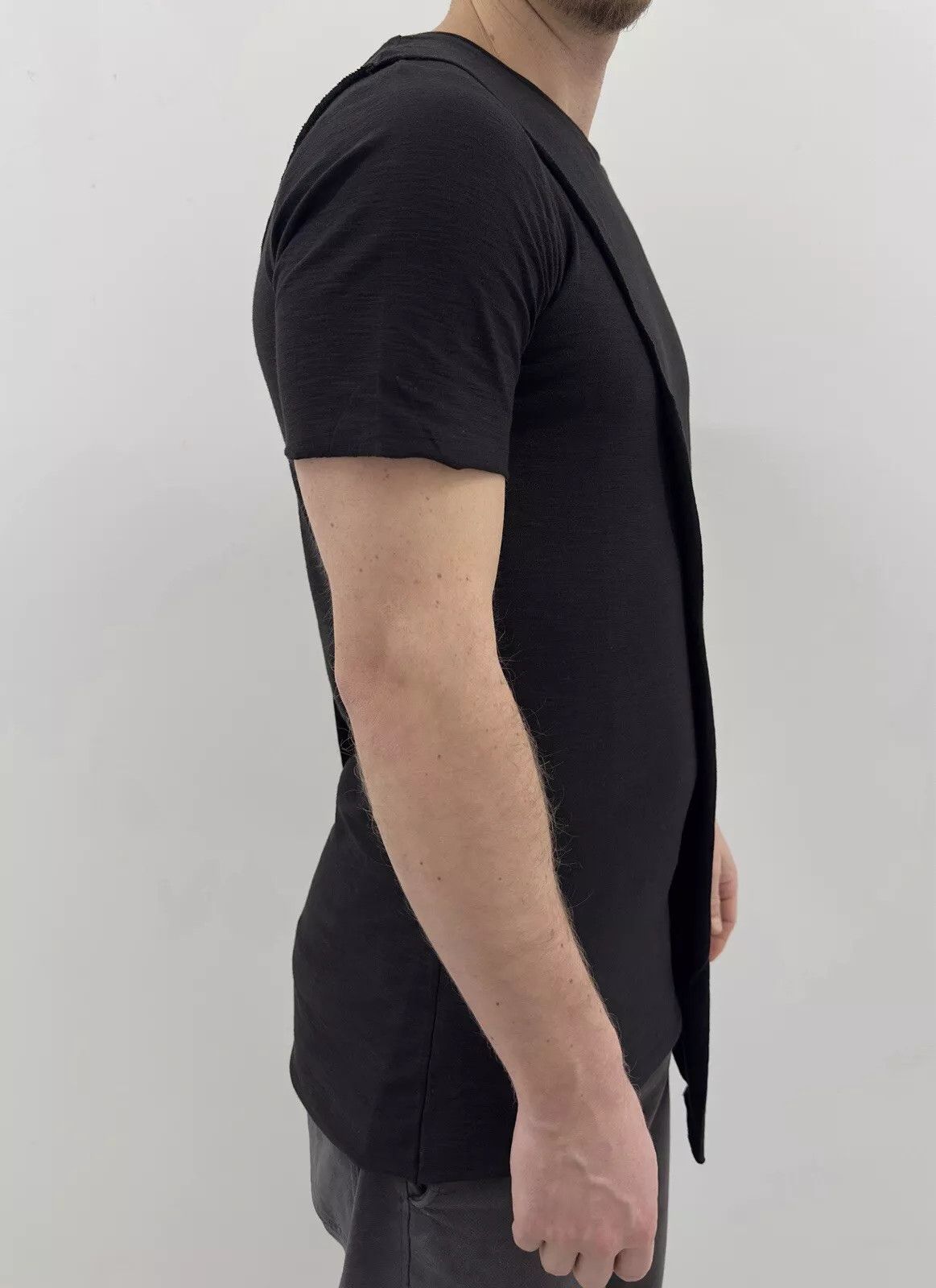 First Aid To The Injured First Aid To The Injured Men T-shirt Asymmetric Avant Garde Size US XS / EU 42 / 0 - 7 Thumbnail