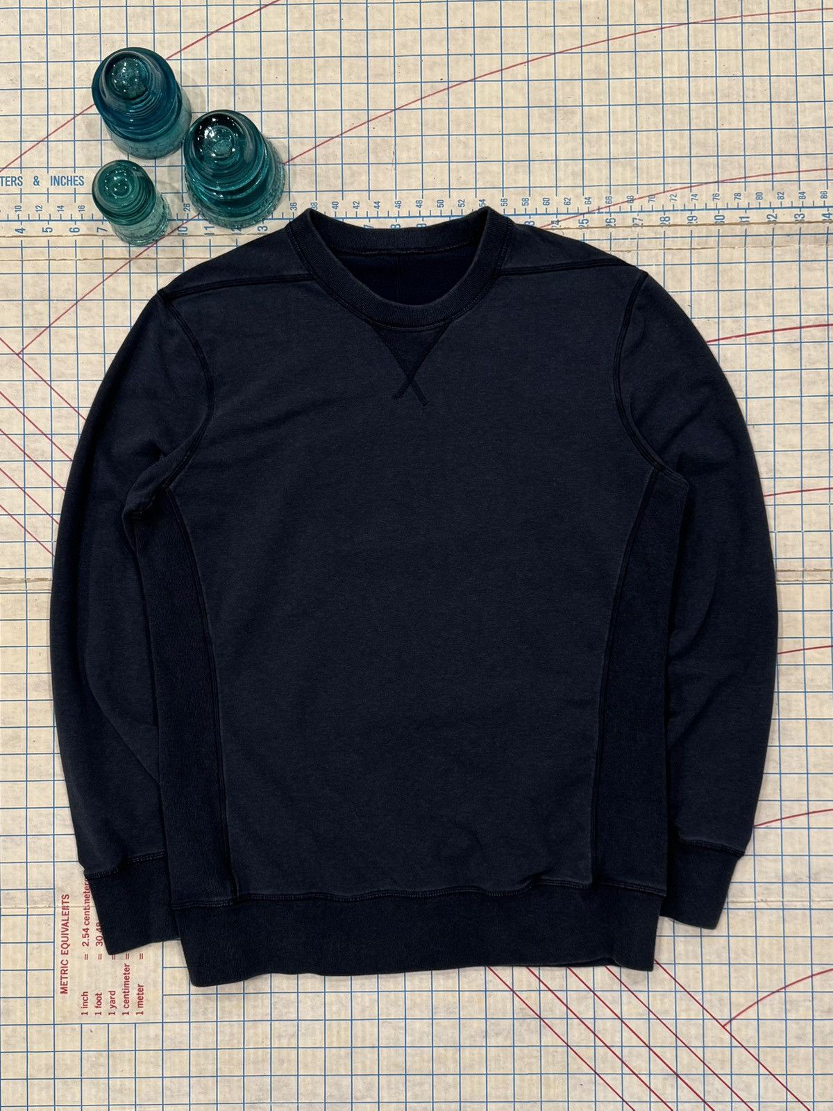 Lululemon Lululemon Crewneck Sweater Navy Blue Fits Mens Medium Size US M / EU 48-50 / 2 - 1 Thumbnail