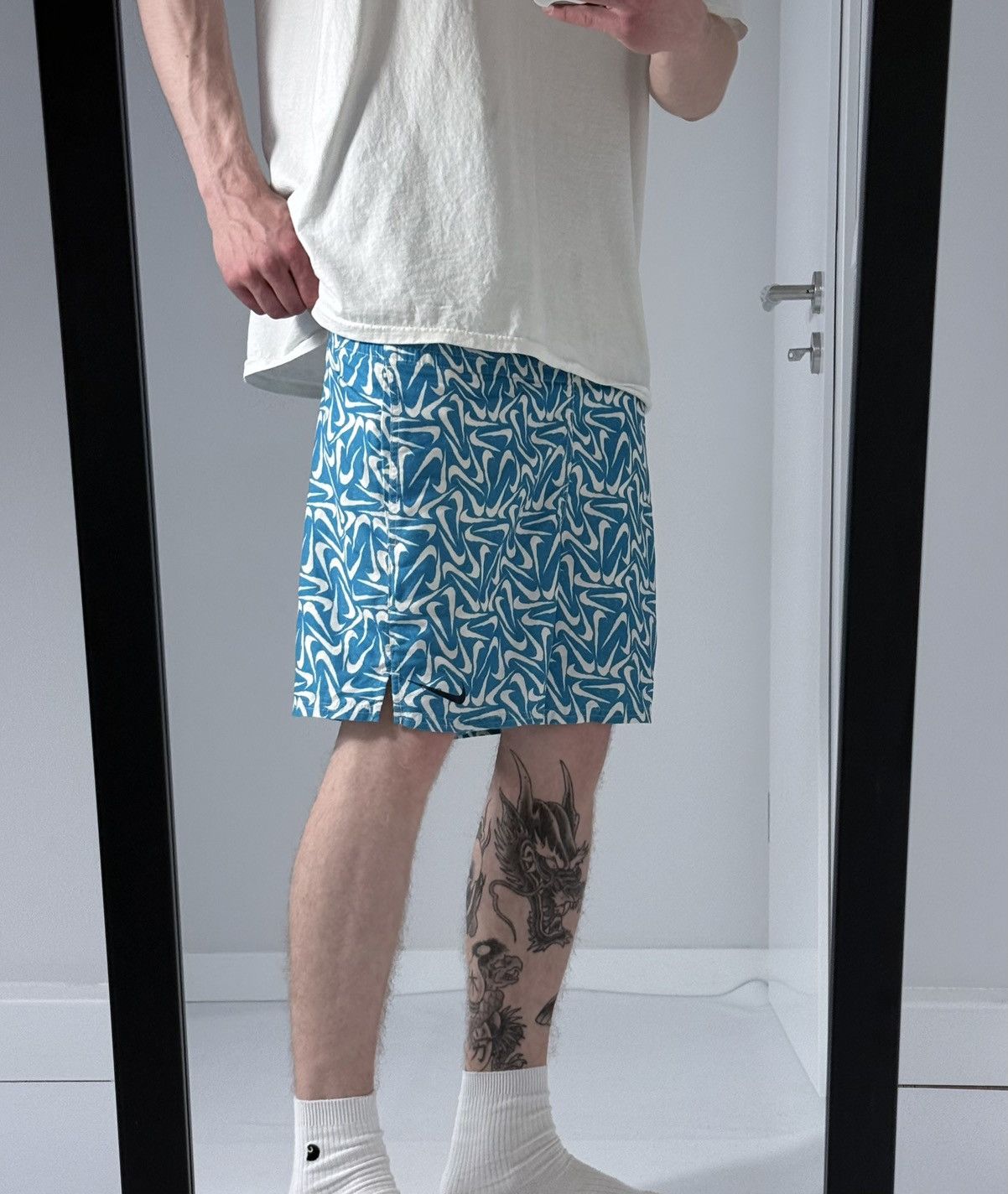 Nike Nike Swoosh Y2K streetwear nylon track shorts Size US 30 / EU 46 - 4 Thumbnail