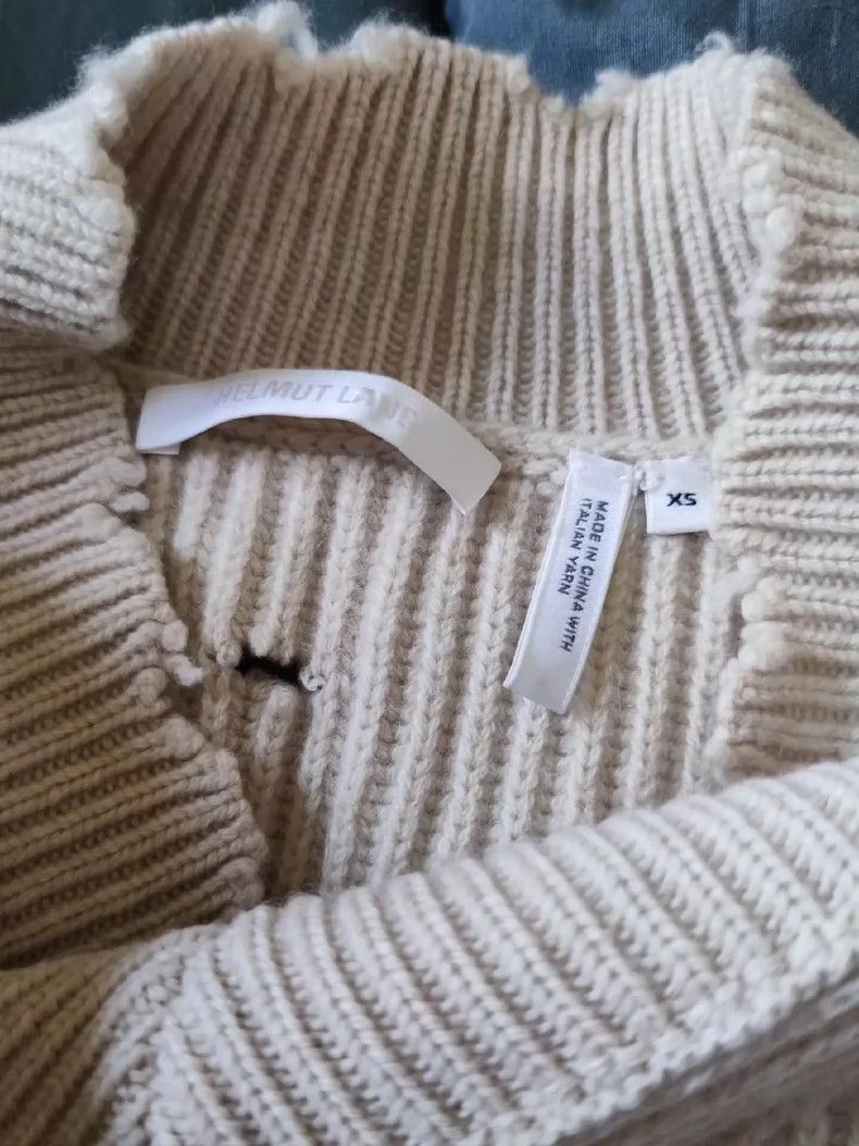 Helmut Lang HELMUT LANG Pioneer open hole V neck wool sweater for men Size US XS / EU 42 / 0 - 6 Thumbnail
