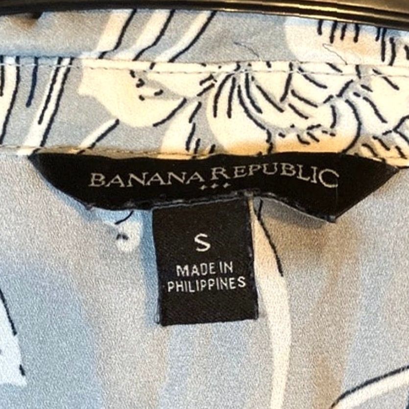 Banana Republic Banana Republic Womens Blouse Gray Floral V Neck Collared Long Sleeve Small Size S / US 4 / IT 40 - 4 Thumbnail
