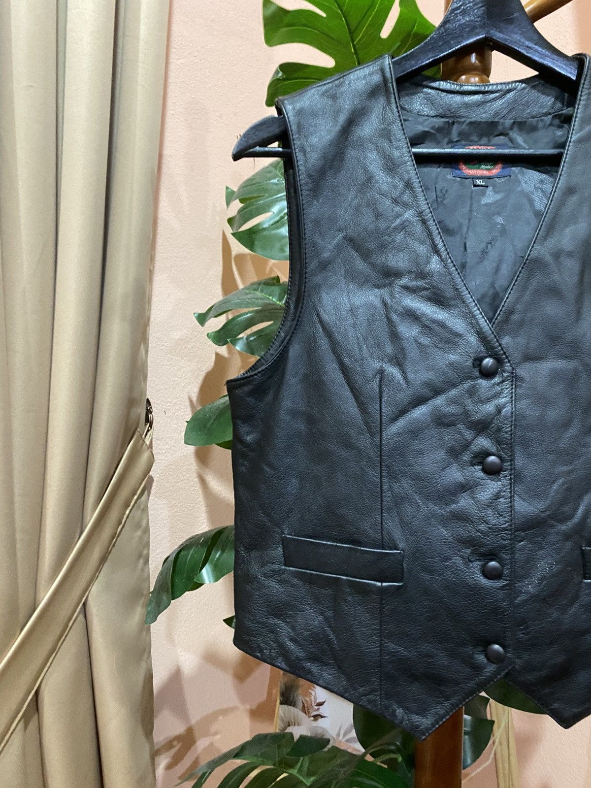Leather Vintage Han Wool Leather Vest Classic Western Style Size US L / EU 52-54 / 3 - 5 Thumbnail