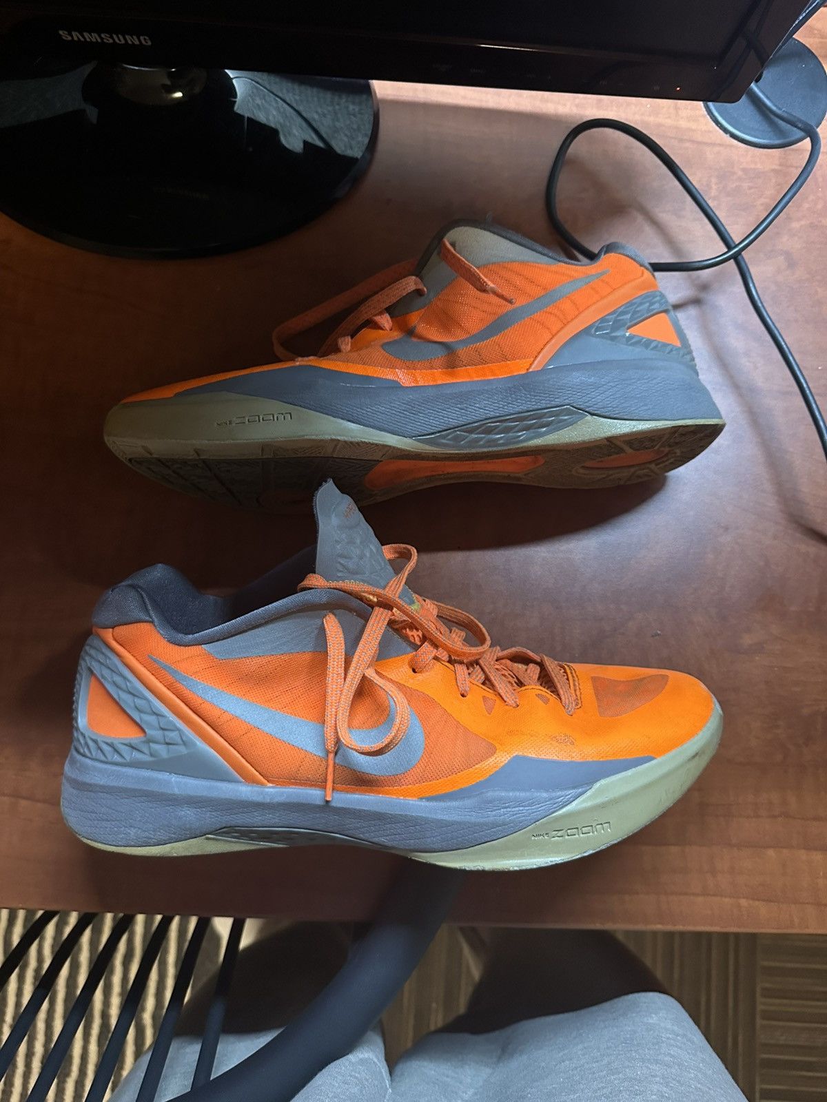 Nike Vintage Nike Hyperdunk Size US 12 / EU 45 - 2 Thumbnail