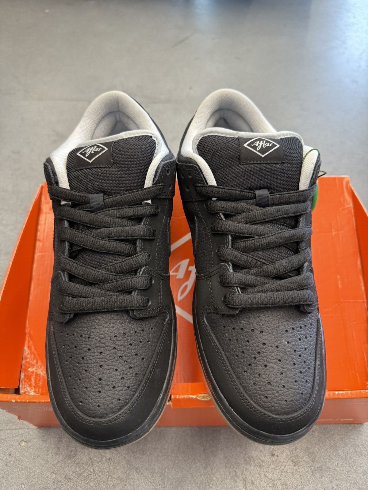 Nike 2016 Nike SB Dunk Low Atlas 35MM Black 192/1100 Size US 11 / EU 44 - 11 Thumbnail