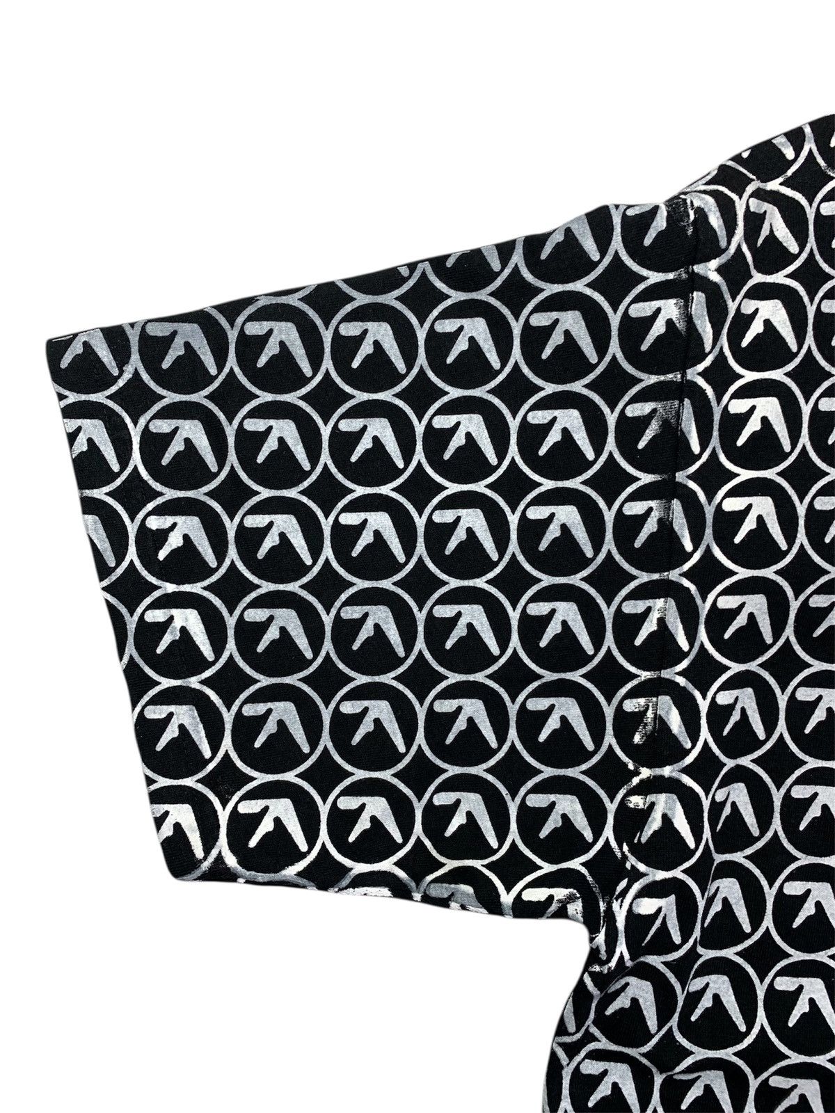 Vintage Custom Aphex Twin Fullprint tshirt Size US XL / EU 56 / 4 - 4 Thumbnail