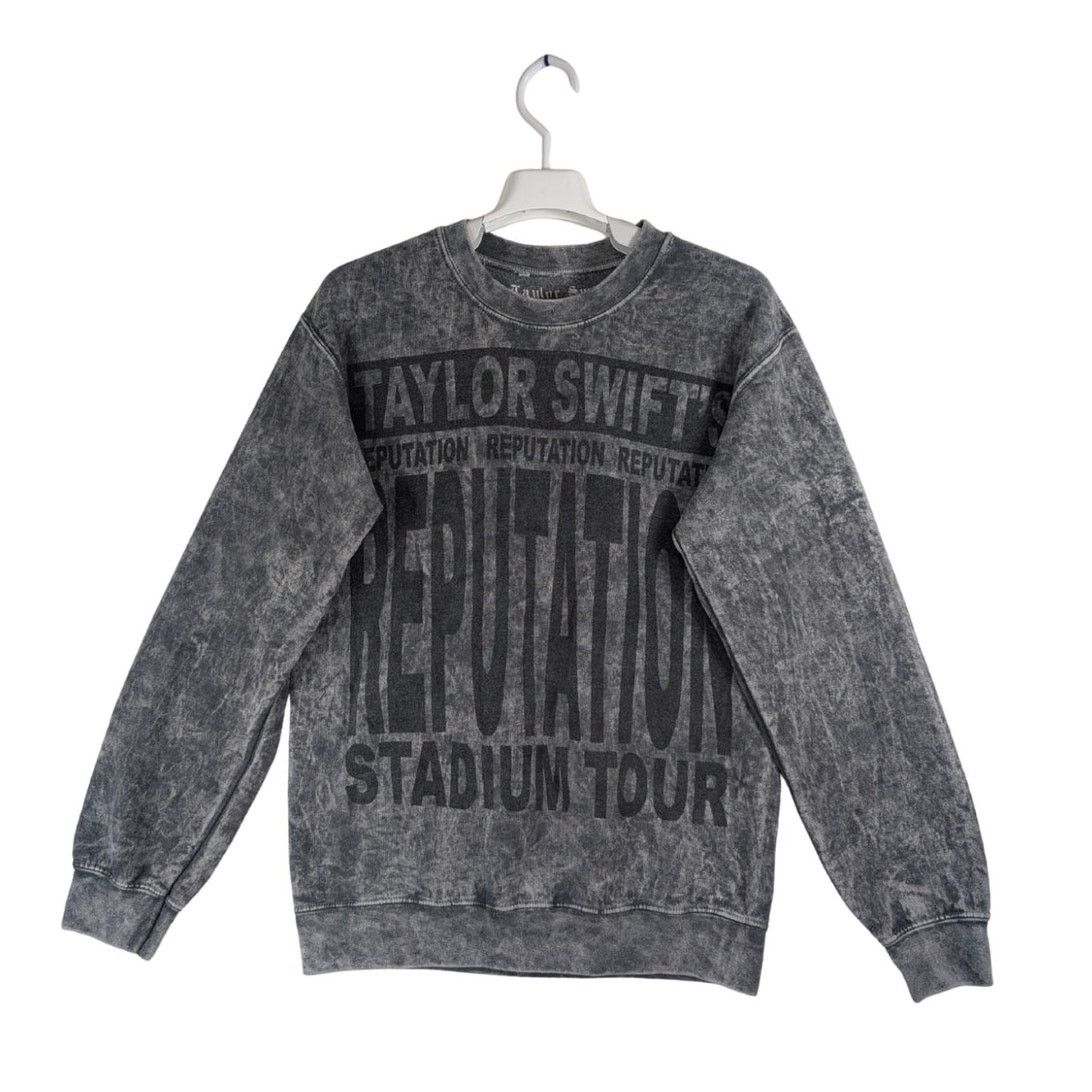 Unknown London Official Taylor Swift Reputation Stadium Tour Sweatshirt Size S / US 4 / IT 40 - 1 Thumbnail