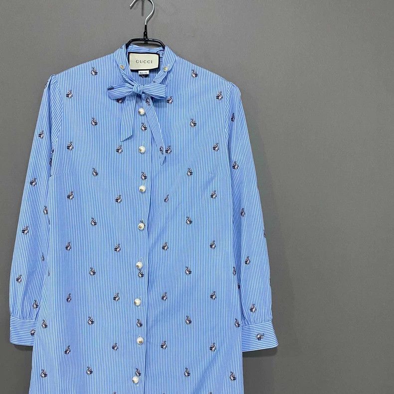 Gucci Gucci Blue pearl button bow dress 2506-Nextarrow Size XS / US 0-2 / IT 36-38 - 2 Thumbnail