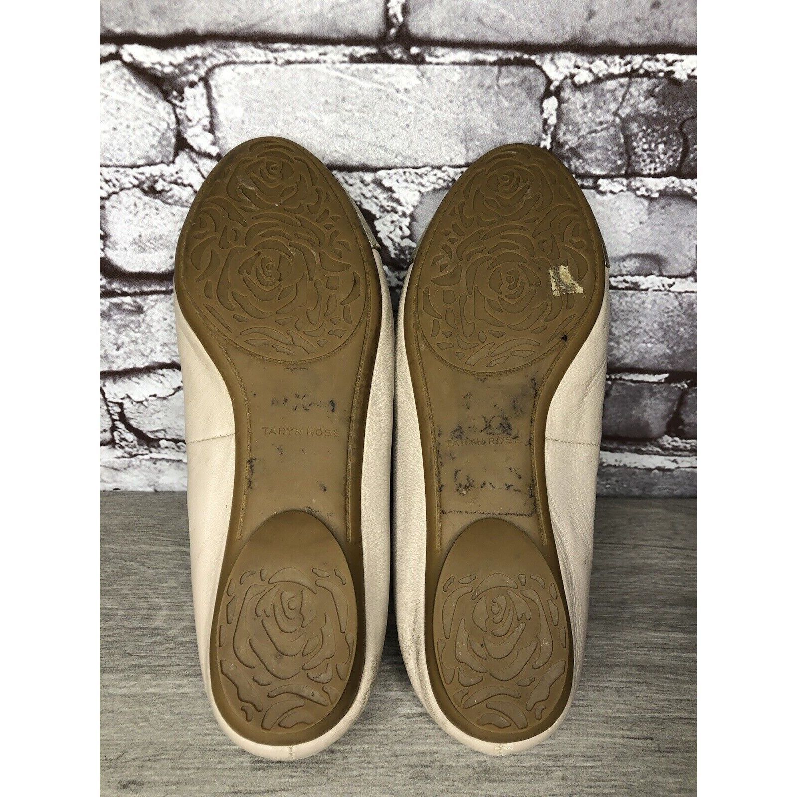 Other Taryn Rose Nude Pink Leather Gold Cap Toe Ballet Flats Women Size US 8.5 / IT 38.5 - 8 Thumbnail