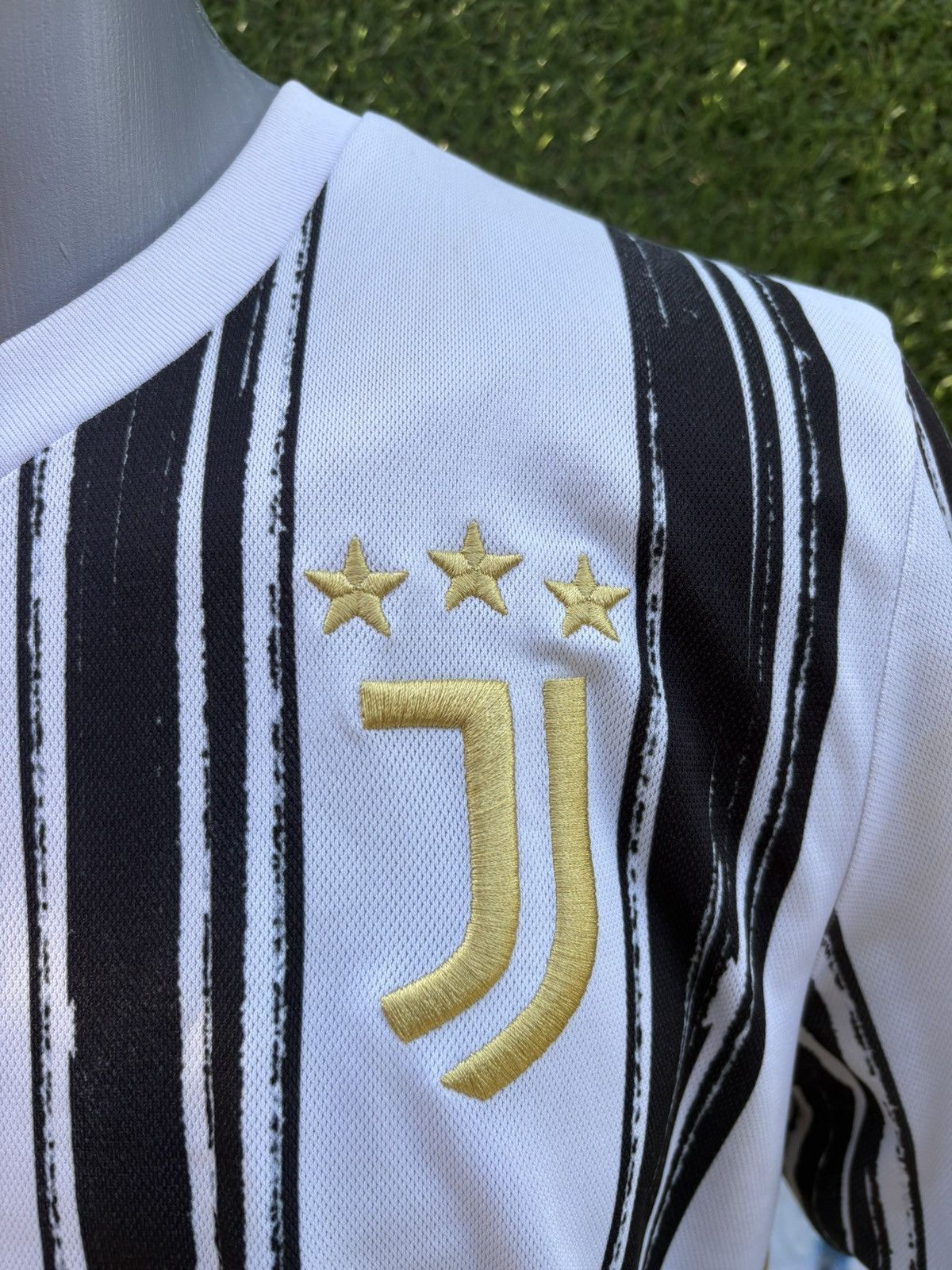 Adidas Jersey ronaldo juventus turin Size US L / EU 52-54 / 3 - 6 Thumbnail