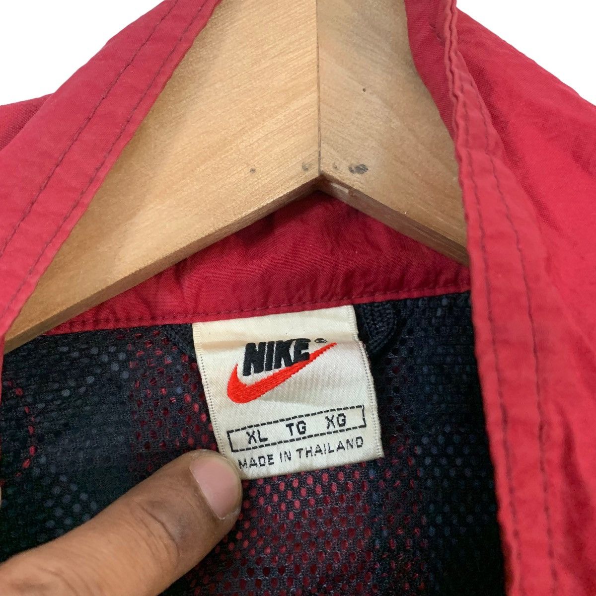 Nike Vintage Nike Center Anorak Windbreaker Jacket Size US XL / EU 56 / 4 - 6 Thumbnail