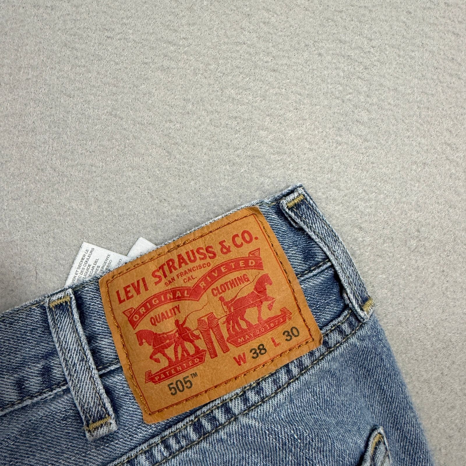 Levi's Levis 505 Regular Fit Jeans Men's 38x30 Blue Zip Fly Western Size US 38 / EU 54 - 6 Thumbnail