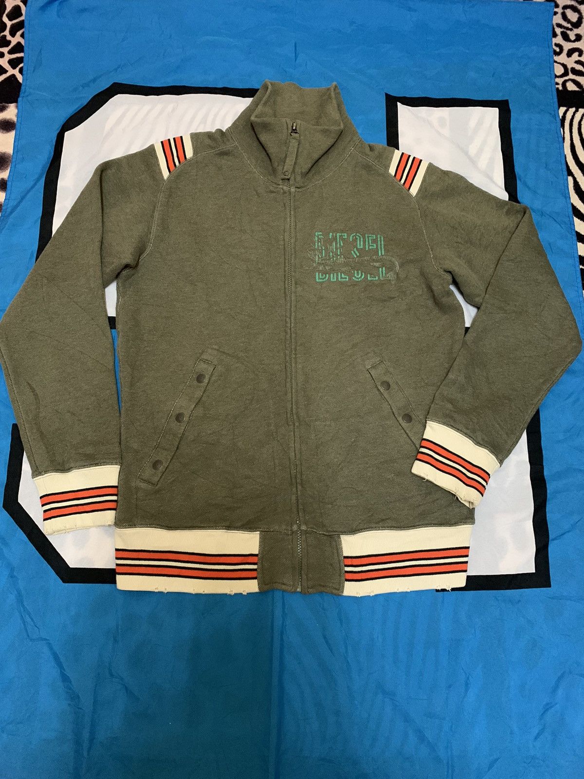 Adidas × Diesel Diesel Sweater Distressed Vtg Streetwear Olive Green Size US M / EU 48-50 / 2 - 1 Thumbnail