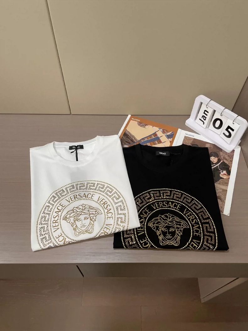 Versace Versace Crystal-encrusted short-sleeved T-shirt Size US L / EU 52-54 / 3 - 9 Thumbnail