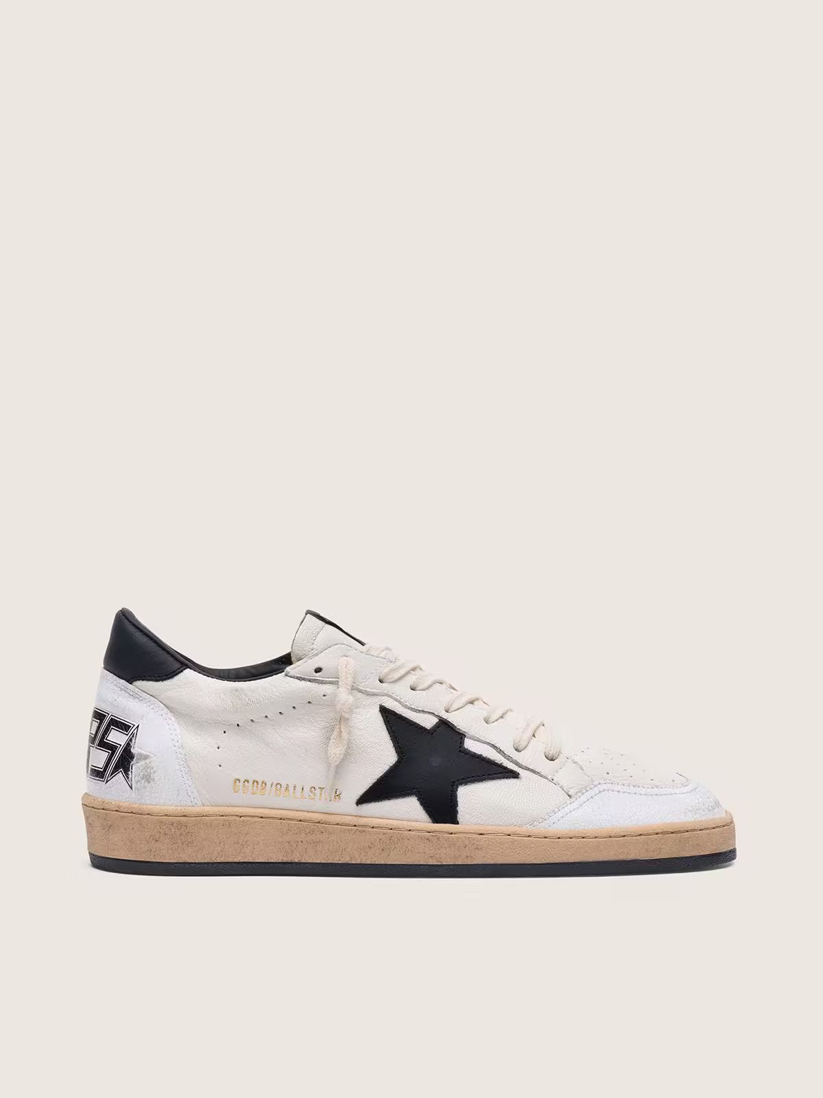 Golden Goose o1d2blof0326 Ball Star Sneakers in White/Black Size US 9 / EU 42 - 1 Thumbnail