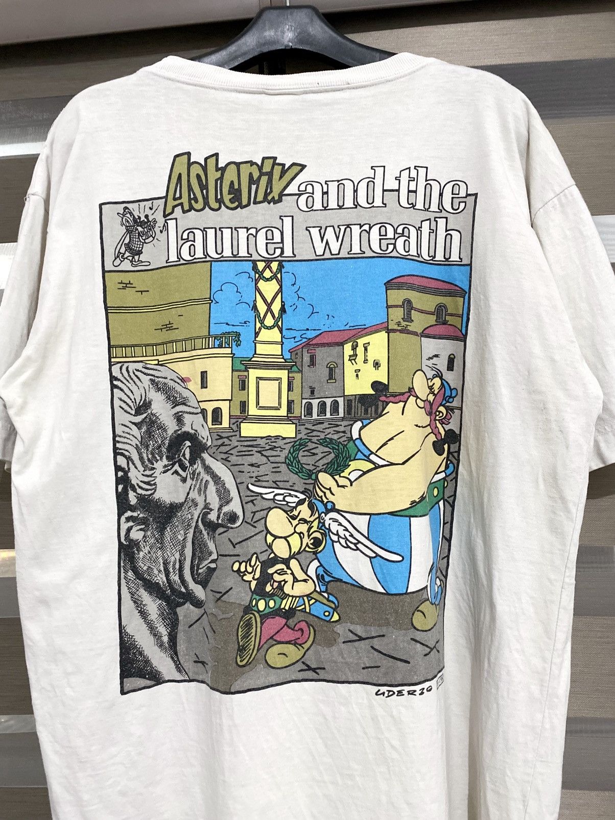 Vintage Vintage 90s Asterix & The Laurel Wreath Tshirt Size US XL / EU 56 / 4 - 3 Thumbnail