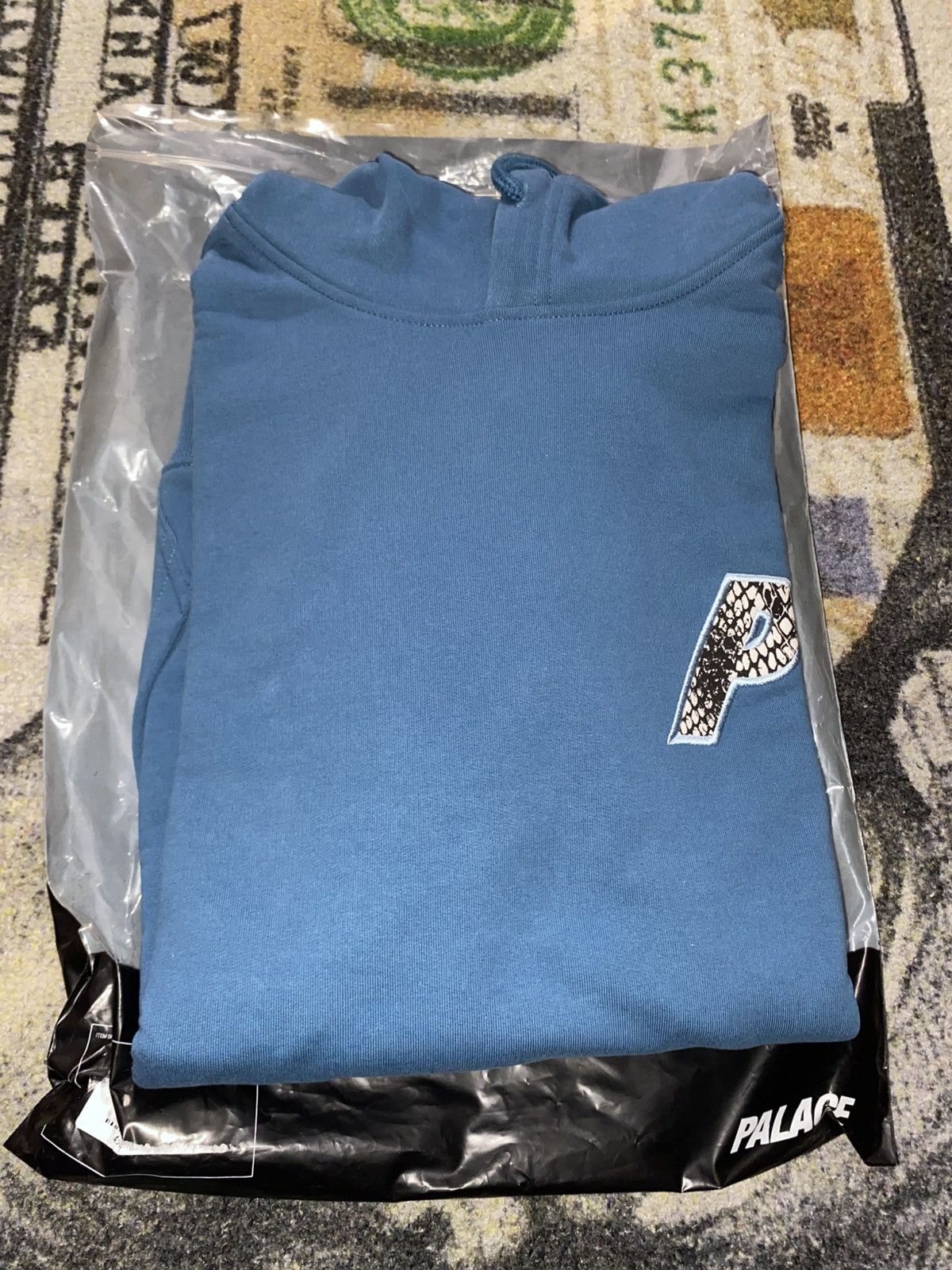 Palace Palace P-3 Snake Applique Hoodie Teal Size US S / EU 44-46 / 1 - 1 Thumbnail