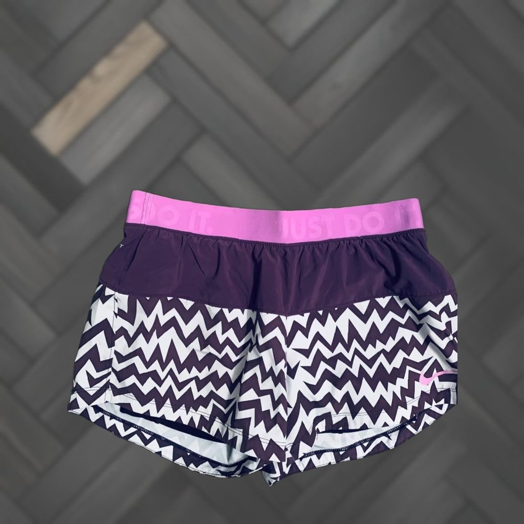 Nike Nike Dri-Fit Zig Zag 2-in-1 Compression Running Shorts Women’s S Purple 4” Size 28" / US 6 / IT 42 - 1 Thumbnail