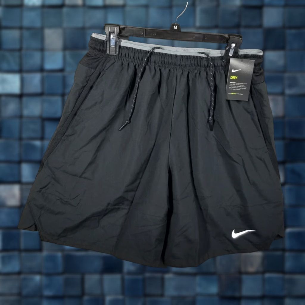 Nike NIKE Stock Woven Dry Untouchable Shorts Adult Large Black Football Pockets Mens Size US 33 - 1 Thumbnail