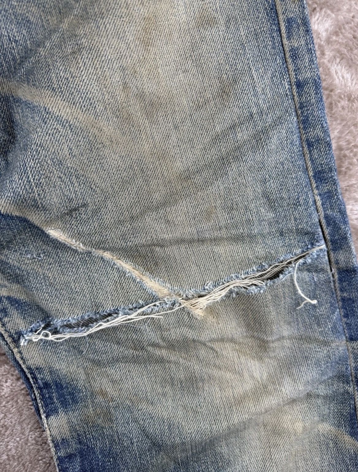 Levi's Vintage 90s Levi’s 701XX Big E Japan Made Buckle Back Size US 30 / EU 46 - 14 Thumbnail