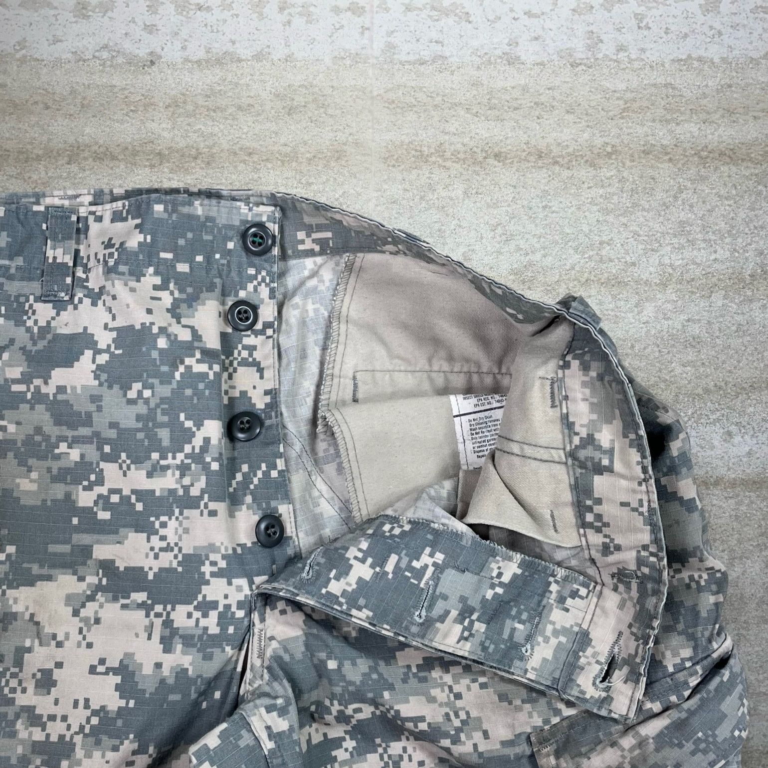 Vintage Vintage 90s Military Camo Tactical Pants 32x30 Baggy Fit Size US 32 / EU 48 - 4 Thumbnail