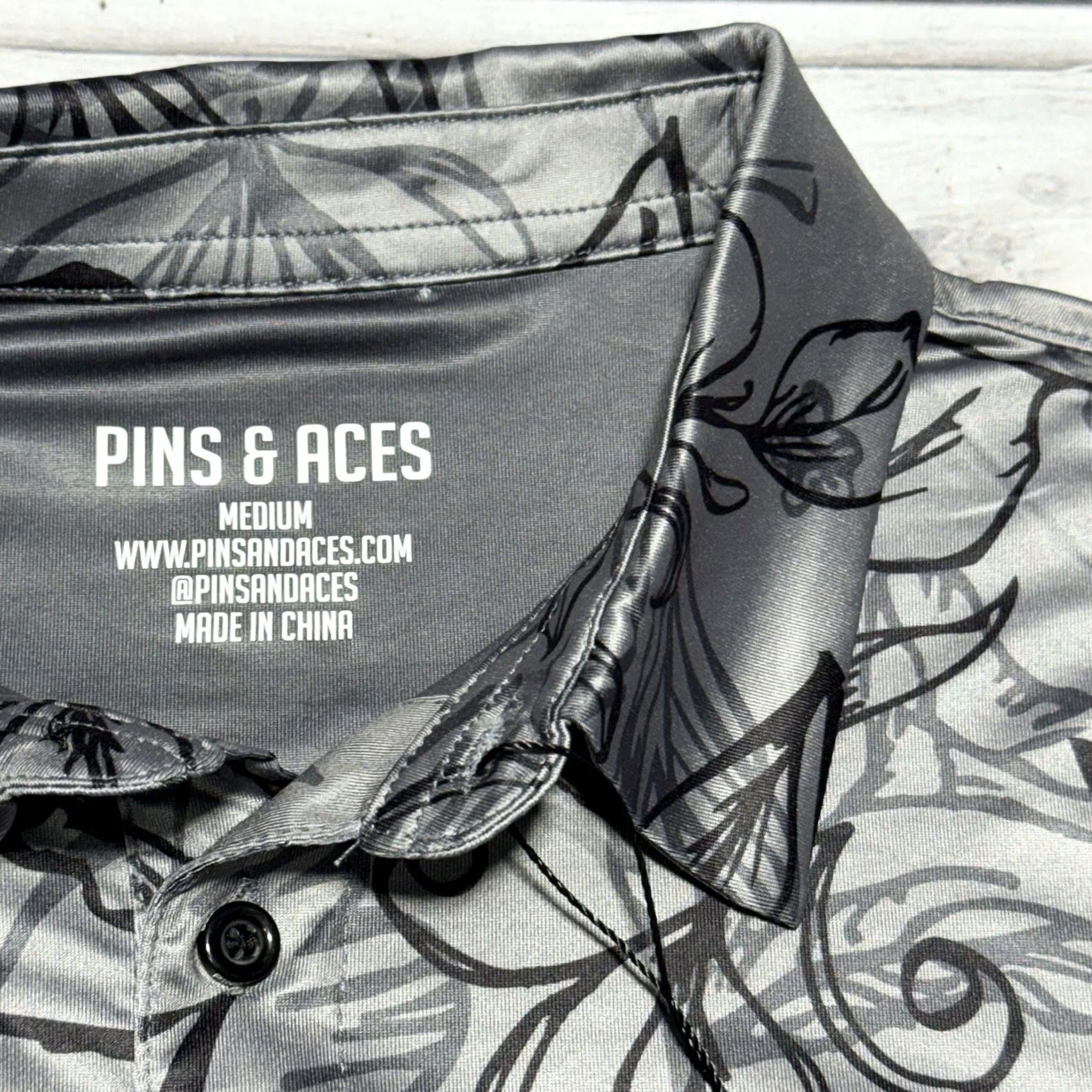 Vintage Pins & Aces Golf Polo Shirt M Gray Short Sleeve Floral Men Regular Size M Size US M / EU 48-50 / 2 - 3 Thumbnail