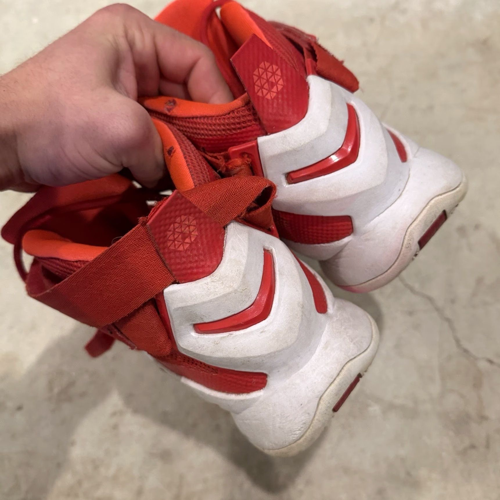 Nike Nike LeBron Soldier IX University Red White Mens Size 14 US Sneaker Basketball Casual Shoes Size ONE SIZE - 7 Thumbnail