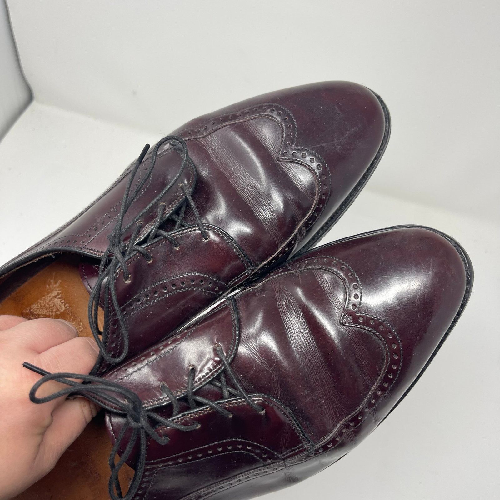 Allen Edmonds Allen Edmonds Richmond Oxford Wingtip Burgundy Leather Shoes Size US 11 / EU 44 - 7 Thumbnail