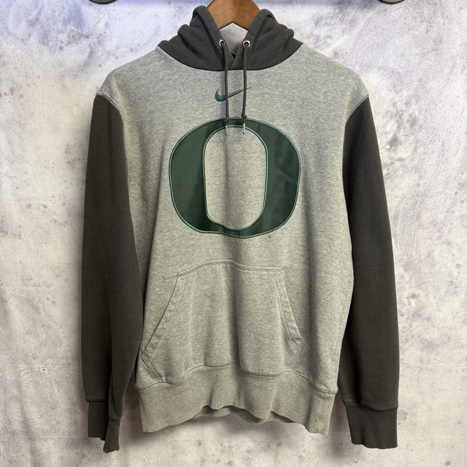 Nike University of Oregon Ducks Nike Center Swoosh Hoodie Sweatsh Size US M / EU 48-50 / 2 - 2 Thumbnail