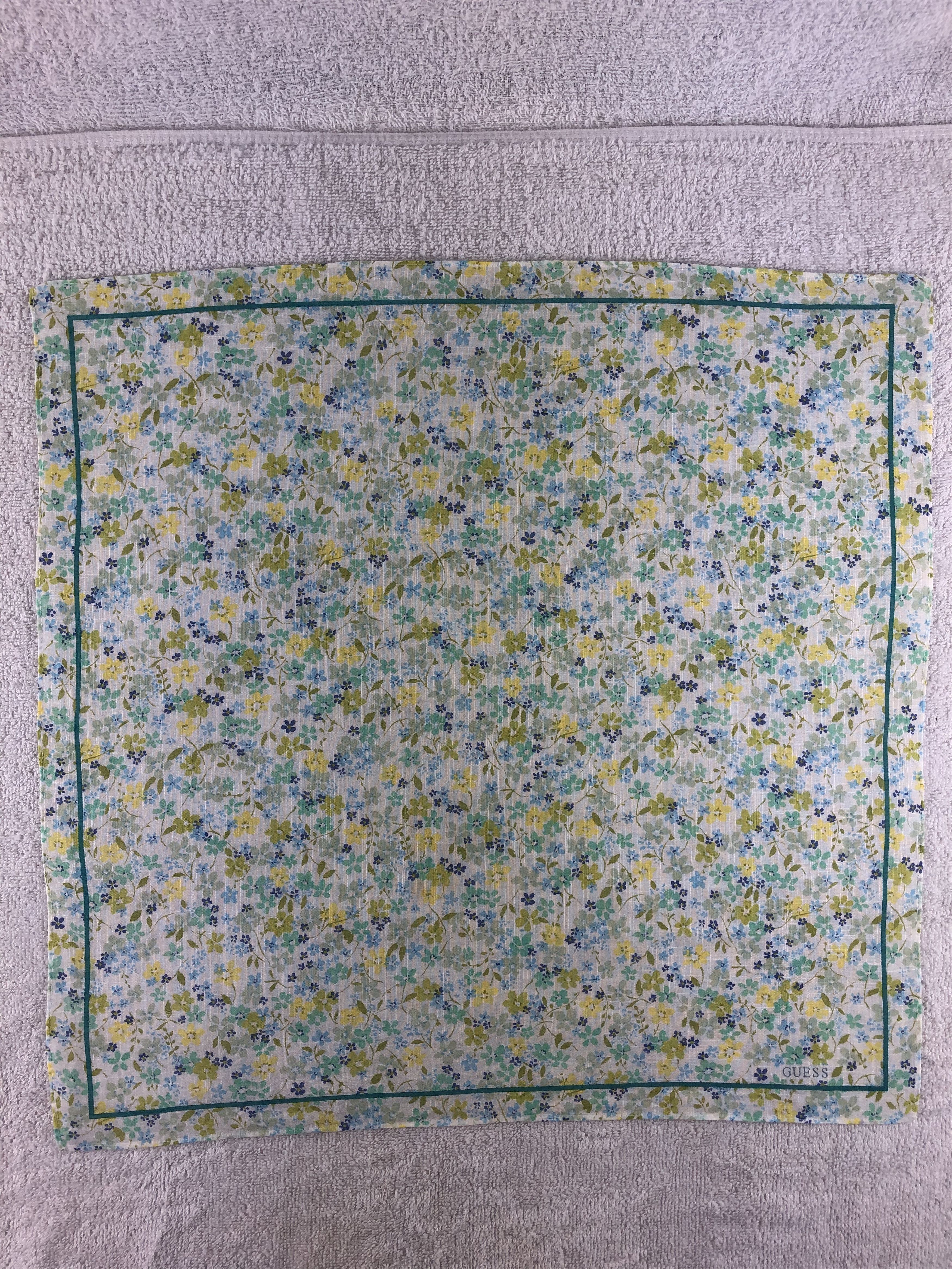 Guess × Vintage Guess Handkerchief / Bandana / Neckerchief Size ONE SIZE - 3 Thumbnail