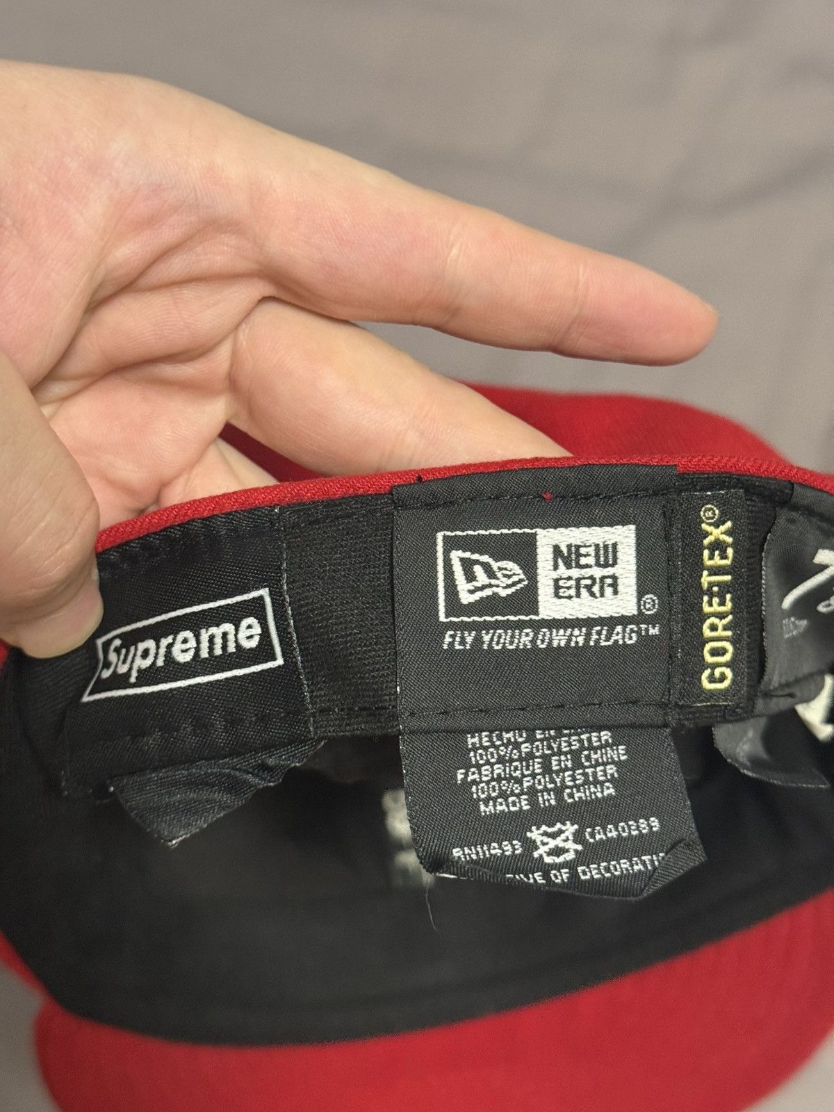 New Era × Supreme Supreme fw14 new ear gore tex 2-tone hat cap size 7 5/8 Size ONE SIZE - 6 Thumbnail