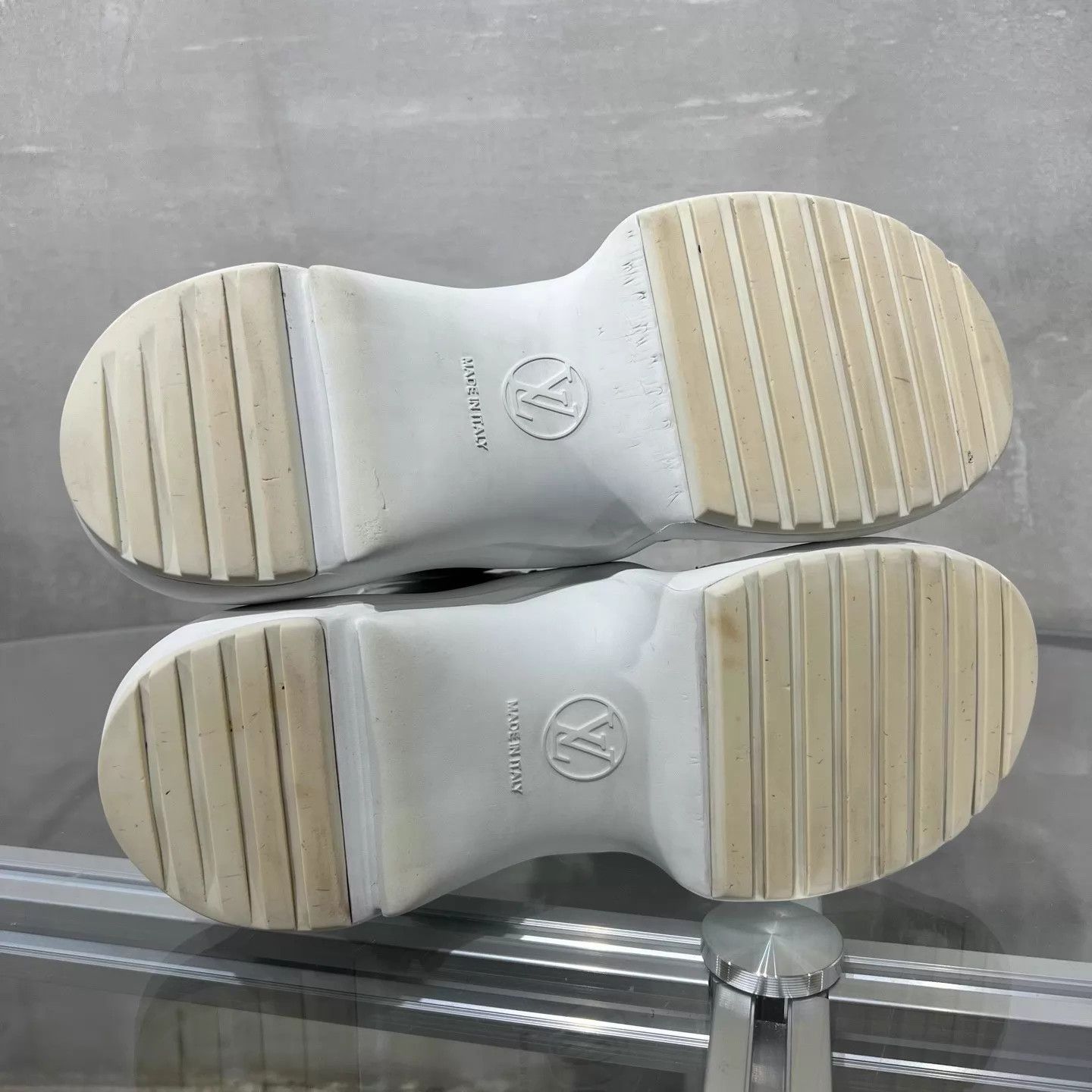 Louis Vuitton LV Archlight Monogram Print White Dad Sneakers 36 Size US 5.5 / IT 35.5 - 7 Thumbnail