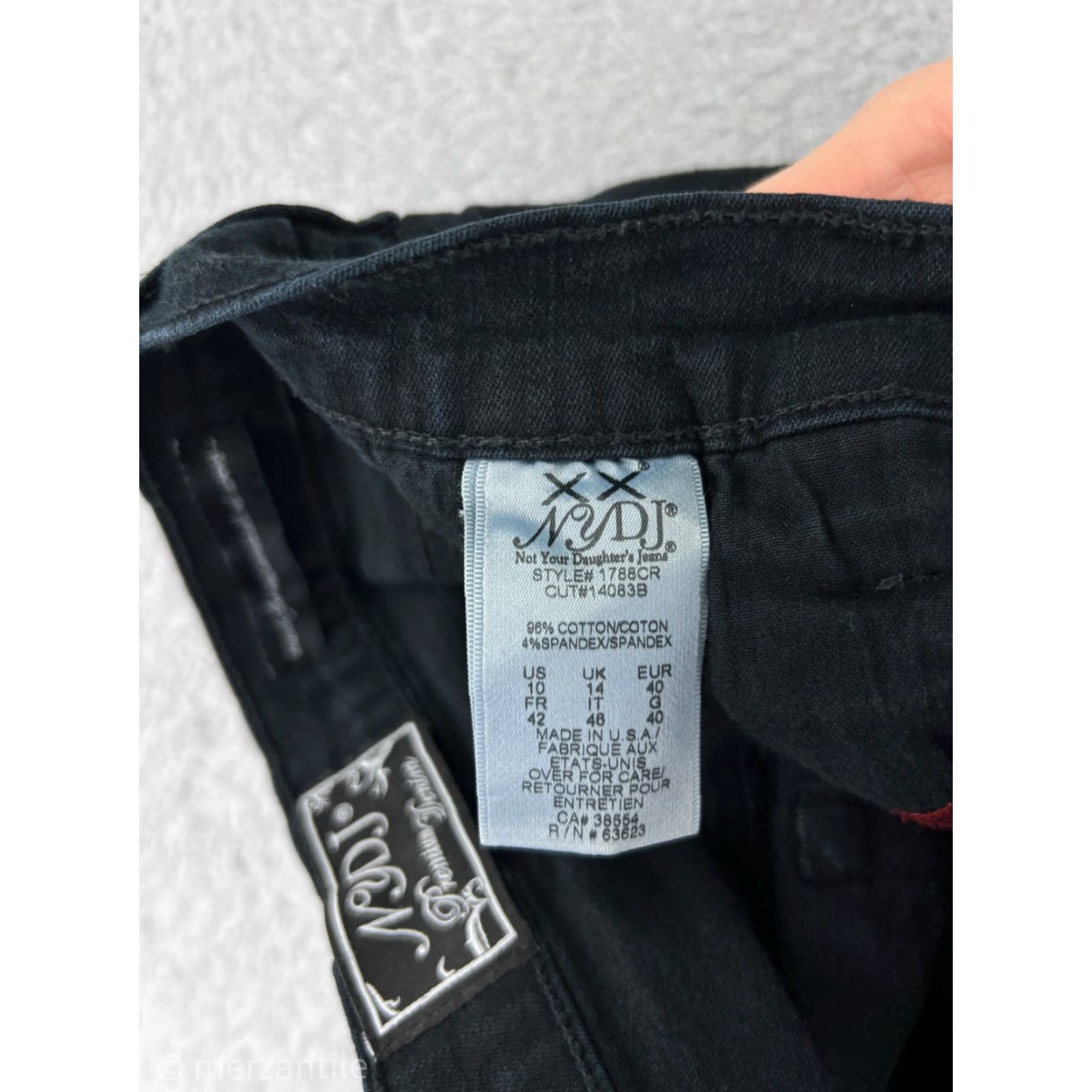 NYDJ NYDJ Jeans Womens 10 Black Denim Capri Cotton Made USA Size 32" / US 10 / IT 46 - 5 Thumbnail