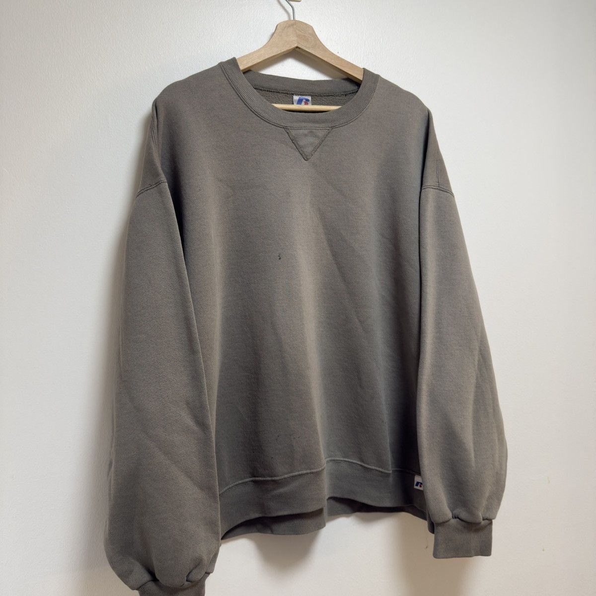 Russell Athletic × Vintage Russell Athletic Vintage Crewneck Sweatshirt Olive Green XL Size US XL / EU 56 / 4 - 3 Thumbnail