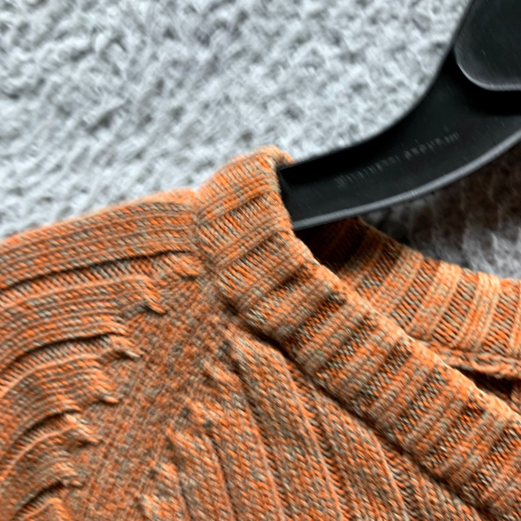 Vintage Columbia Sweater Mens Pullover Knit V-Neck Cotton Army Brown XL? Wait. Size US L / EU 52-54 / 3 - 6 Thumbnail