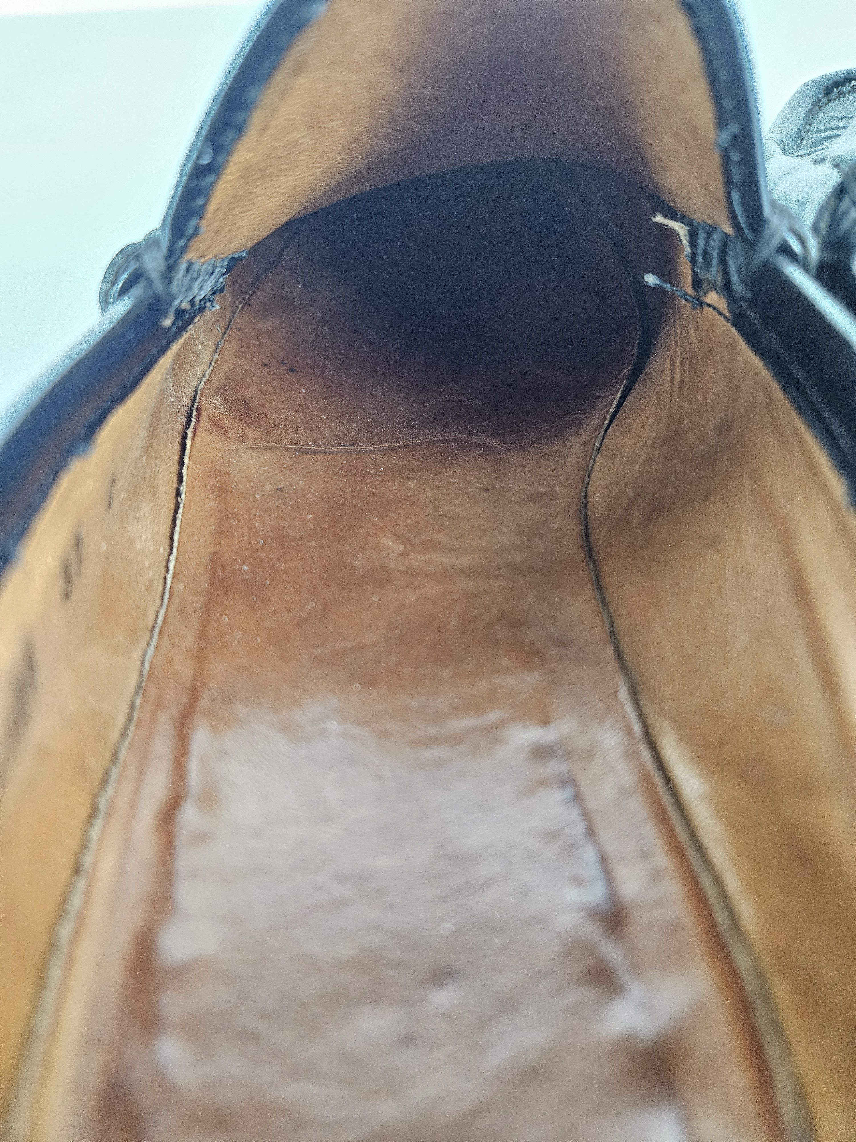Gucci Vintage Gucci notched sole patent leather horsebit loafers Size US 7 / IT 37 - 18 Thumbnail