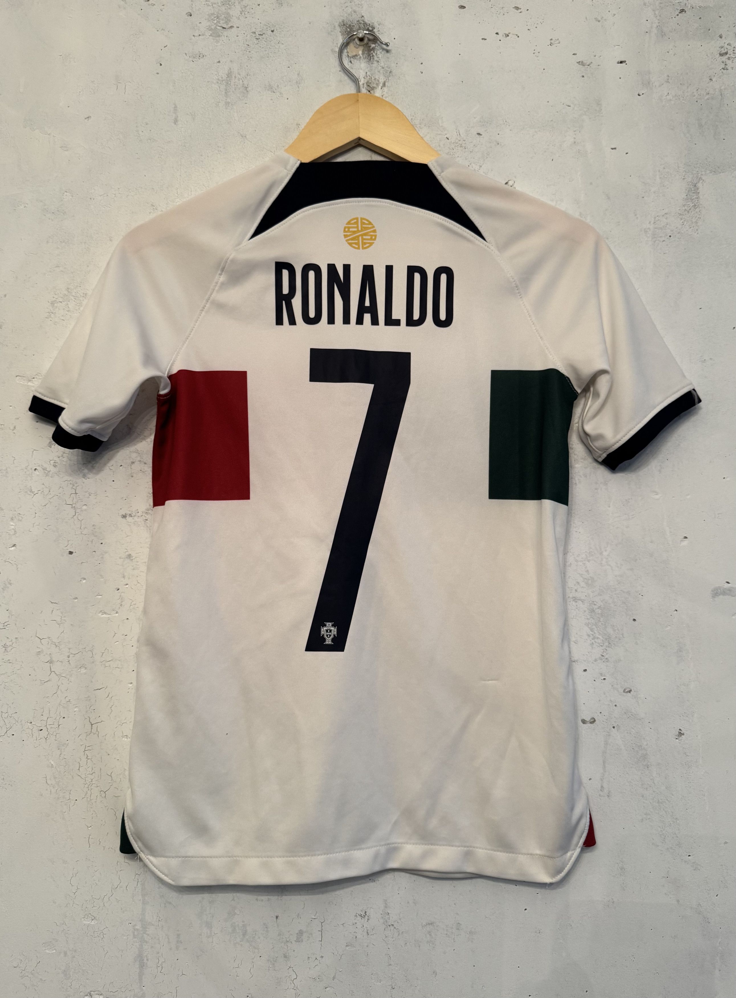 Nike Portugal Team 2022-2024 Ronaldo #7 Away Football Shirt Size US XS / EU 42 / 0 - 1 Thumbnail